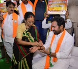 Telangana BJP undertakes 24-hr hunger strike over unemployment