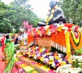Telangana Governor pays tributes at Hyderabad’s Bapu Ghat