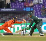 Pakistan all out for 286 runs against Nederlands