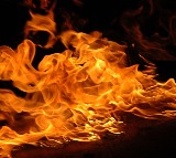 Fire accident in karnataka firecrackers godown kills 11