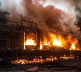 Huge fire accident in fire works factory in Tamil Nadu leaves 10 dead