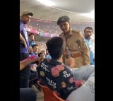 Brawl between woman cop and audience during India and Pakistan match 