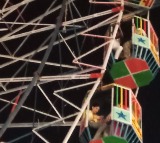 20 rescued after giant wheel stops rotating at Navratri fair in Delhi