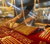 Gold prices rise to 3-month high on back of safe-haven demand