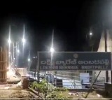 Pillars of Lakshmi Barrage sink at Jayashankar Bhupalpally Ponnam Prabhakar slams KCR