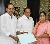Sunitha LaxmaReddy gets b form for Narsapud