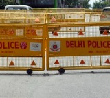 Speeding SUV rams into police picket, Delhi cop injured
