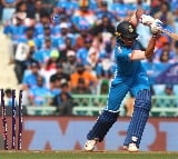Team India lost 3 early wickets for 40 runs