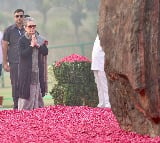 Mallikarjun Kharge, Sonia, Rahul offer floral tributes to Indira Gandhi on her death anniversary