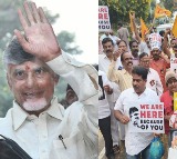 Chandrababu receives grand welcome in Begumpet airport