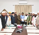 Ahead of Telangana polls, United Muslim Forum extends support to BRS