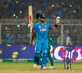 Sachin reacts on Kohli equalled his most ODI centuries record