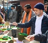 Rahul offers prayers to Adi Shankaracharya, serves food at langar in
 Kedarnath on day 2 of his visit