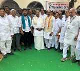Siddaramaiah asks KCR to visit Karnataka to see implementation of 5 guarantees