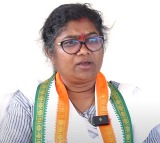 Palvai sravanthi resigns from congress party