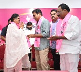 Telangana Cong leader Palwai Sravanthi joins BRS