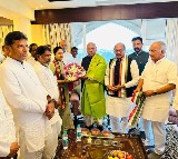 Actor-politician Vijayashanthi joins Congress in Telangana