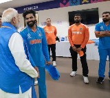 PM Modi met Team India cricketers in dressing room after losing in world cup final to Australia