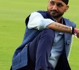 Cricket fans please donot do this says Harbhajan Singh