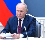 Putin wants Russian women should give birth to more children 