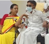 Cadre and fans gets emotional after seeing Vijayakanth