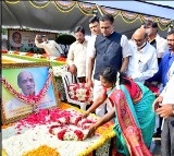 Telangana Guv, CM pay tributes to ex-PM Narasimha Rao