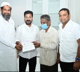CM Revanth Reddy gives rs 2 lakh to deliverty boy family