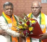 Siddaramaiah, Shivakumar slam Shettar for re-joining BJP