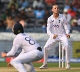 Team India loses five wickets in 231 runs chasing