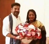 GHMC Mayor Gadwala Vijayalakshmi met CM Revanth Reddy at his Jubilee Hills residence