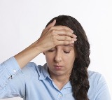 Migraine & hot flashes may raise heart disease, stroke risk in young women
