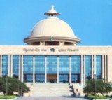 10 Cong MLAs suspended in Guj Assembly amid protests over fake govt offices