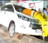 AP Former Minister Chinarajappa Met With Car Accident