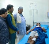 K’taka CM Siddaramaiah visits cafe blast victims in hospital, blames NIA, IB for intel failure