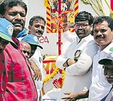 YCP MLC Bharath inaugurates smuggler Verrappan memorial
