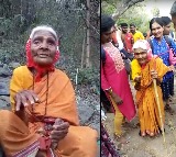 102-yr-old K'taka woman's strenuous trek up the hill, prays for PM Modi's 3rd tenure
