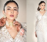 Rakul Preet shimmers in white, says 'fashion with chooda izza vibe'