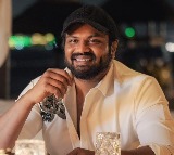Manchu manoj about choosing the right candidate in elections