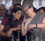 Prominence accorded to Sunita Kejriwal at INDIA bloc rally sparks political buzz