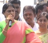 YS Sharmila Launches Bus Yatra with Viveka's Daughter Suneetha, Calls for Defeating Avinash Reddy