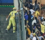 MS Dhoni displays heartwarming gesture after blistering cameo gifts match ball to fan at Wankhede