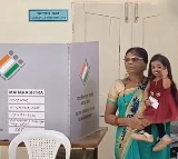 World smallest living woman Jyoti Amge cast her vote at a polling booth in Nagpur