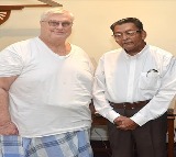 Mumbai doctors perform total knee replacement on elderly US man weighing 193 kg