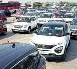 As Voters moving to Andhra pradesh Hyderabad and Vijayawada highway is crowded with Vehicles