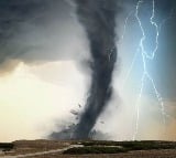 8 killed as tornadoes leave trail of death and destruction in US