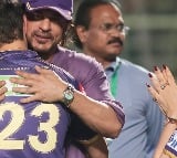 A report claimed that Gambhir offered a blank cheque by the Shah Rukh Khan to Kolkata Knight Riders