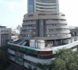 Sensex, Nifty trade lower on negative global cues