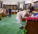 Narendra Modi elected as leader of NDA Parliamentary party, felicitated by allies