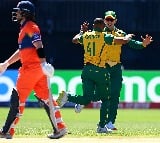 Dutch team put easy target to South Africa