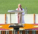 PM Modi pays homage to Mahatma Gandhi at Rajghat ahead of swearing-in today